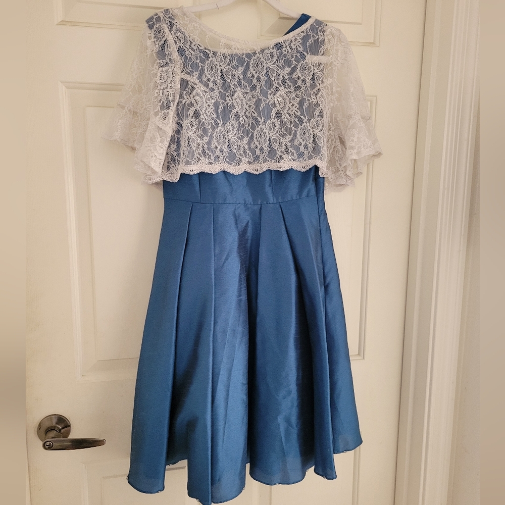 Axes Femme dress
